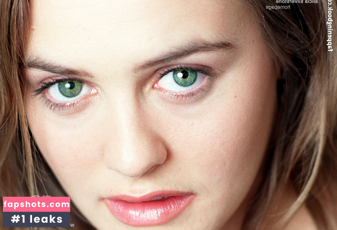 Alicia Silverstone gallery photo #21