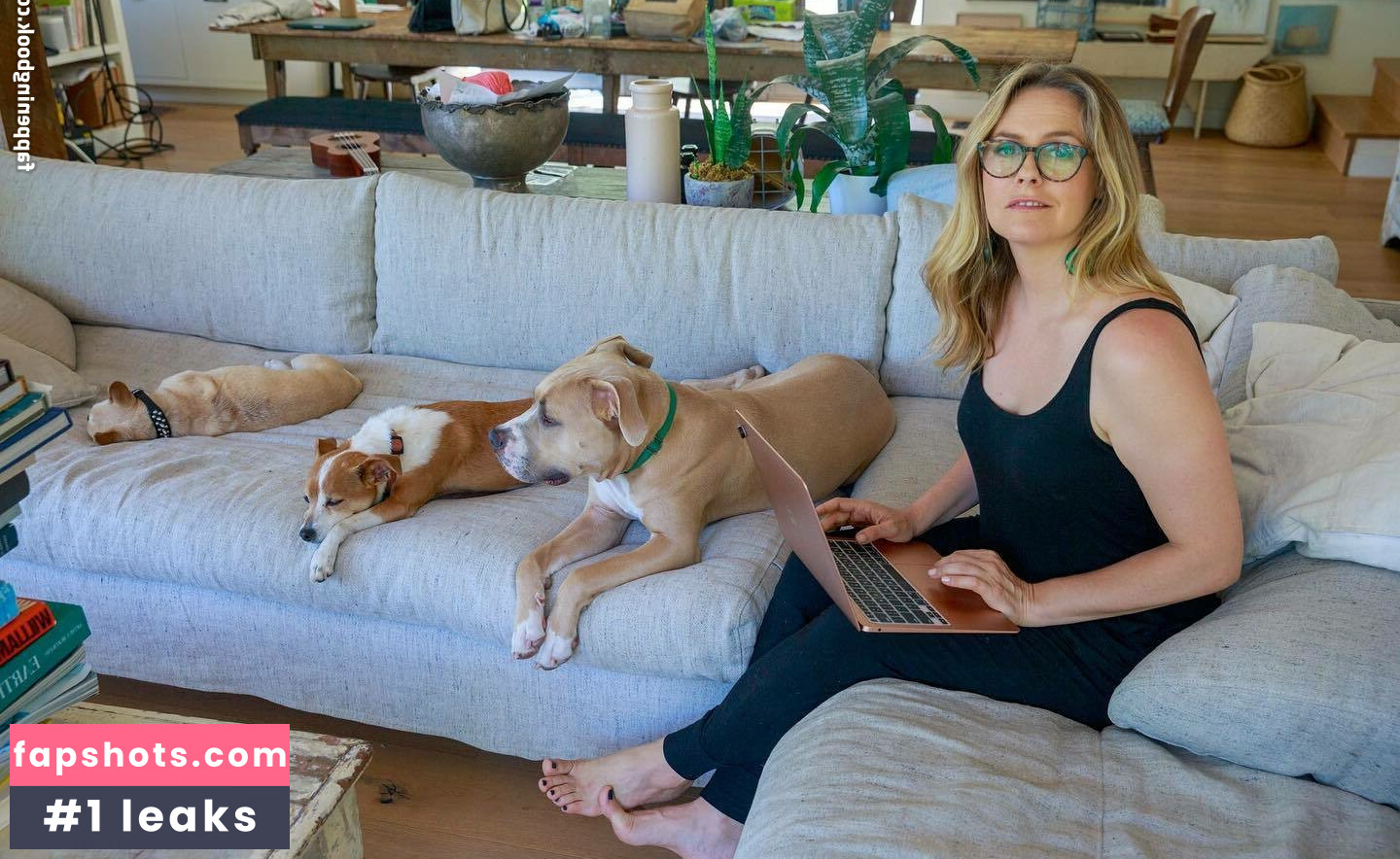 Alicia Silverstone gallery photo #6