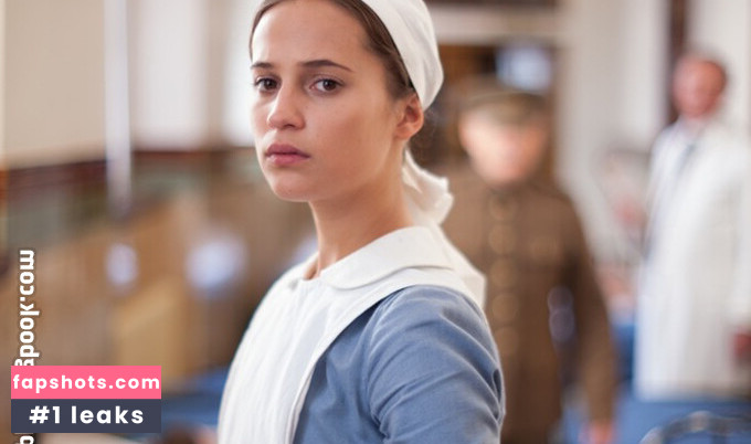 Alicia Vikander gallery photo #141