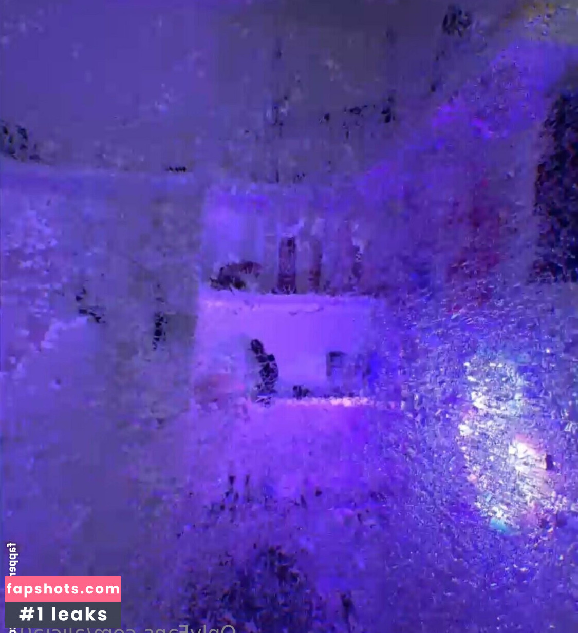 alicia04 gallery photo #3