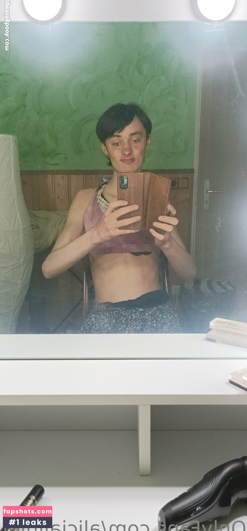 alicialiniquinn gallery photo #12