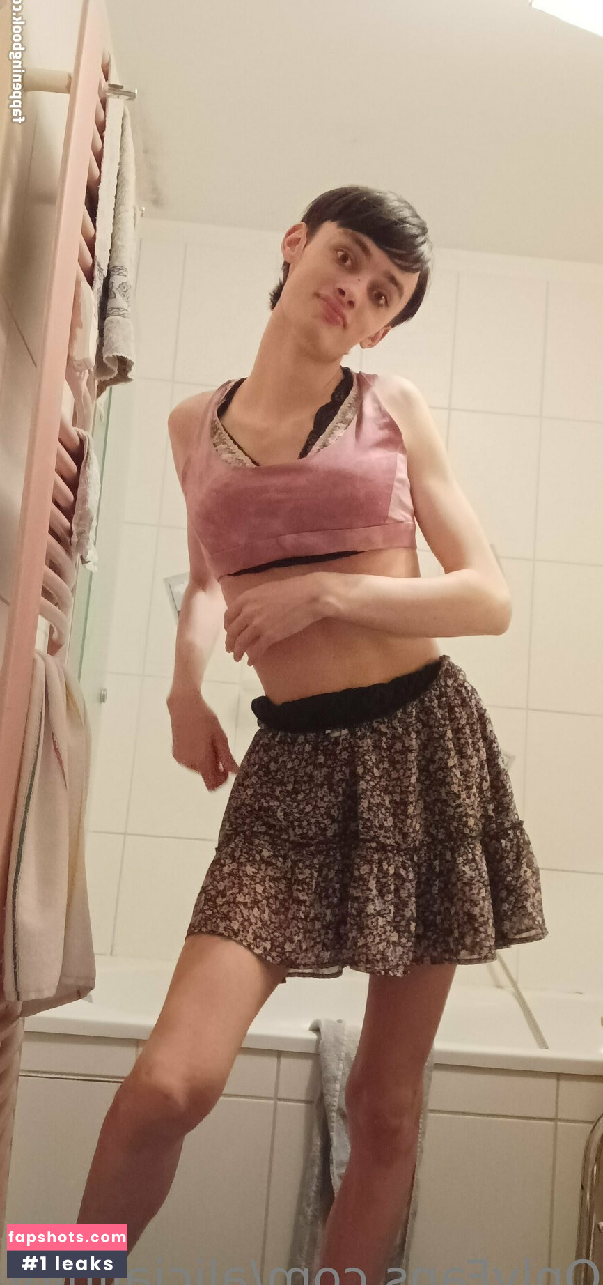 alicialiniquinn gallery photo #19