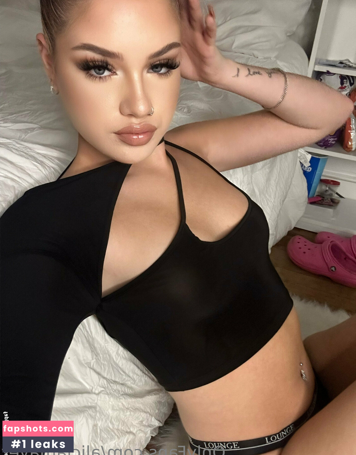 aliciamayer gallery photo #13