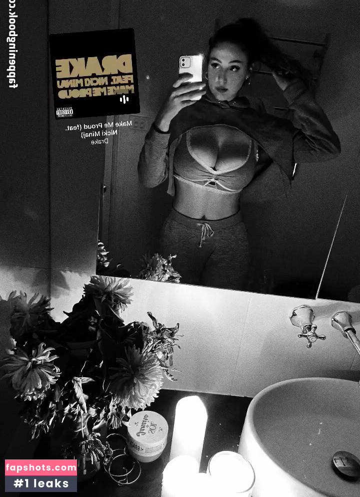 Alida Moya gallery photo #58