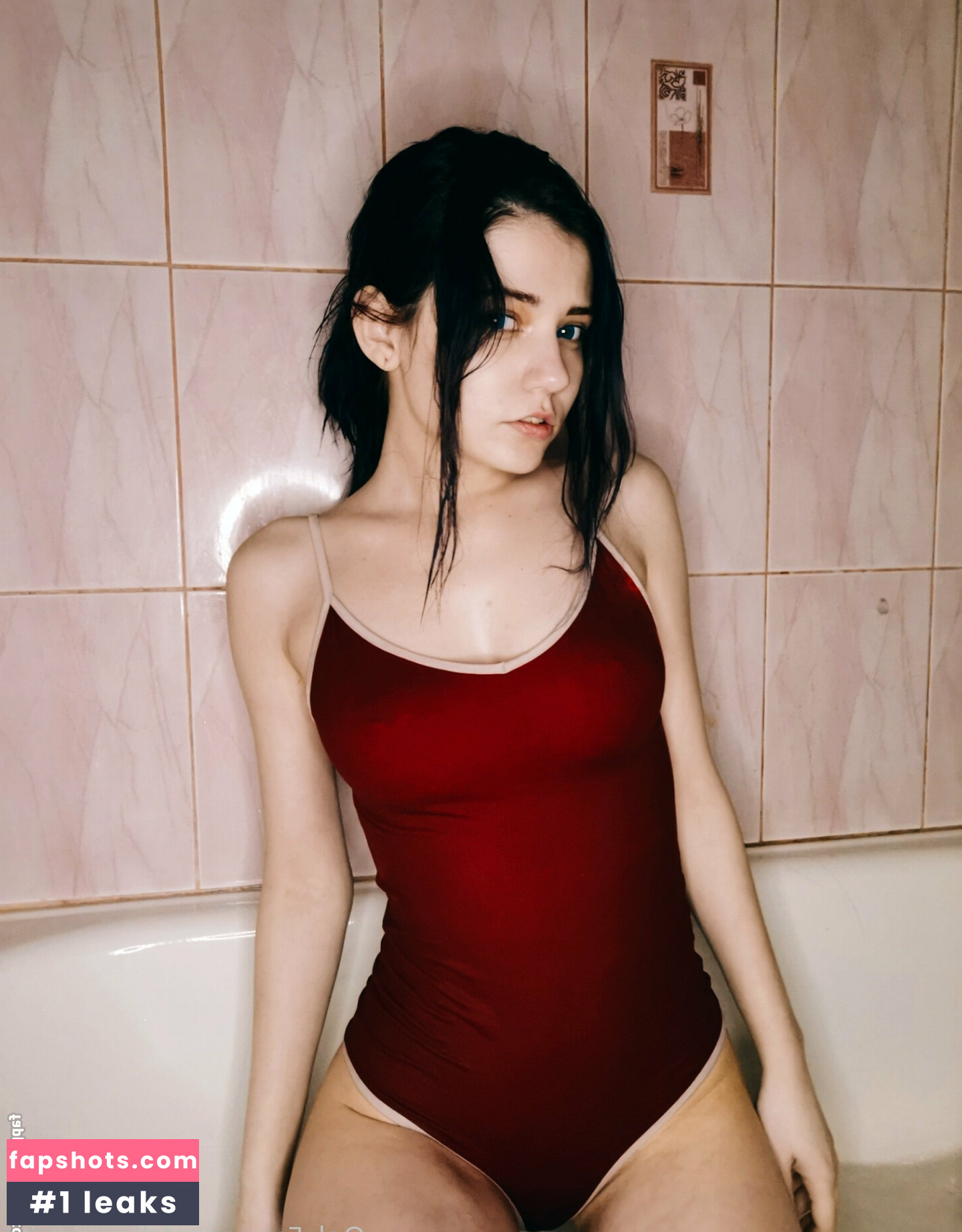 Alie Smith gallery photo #14