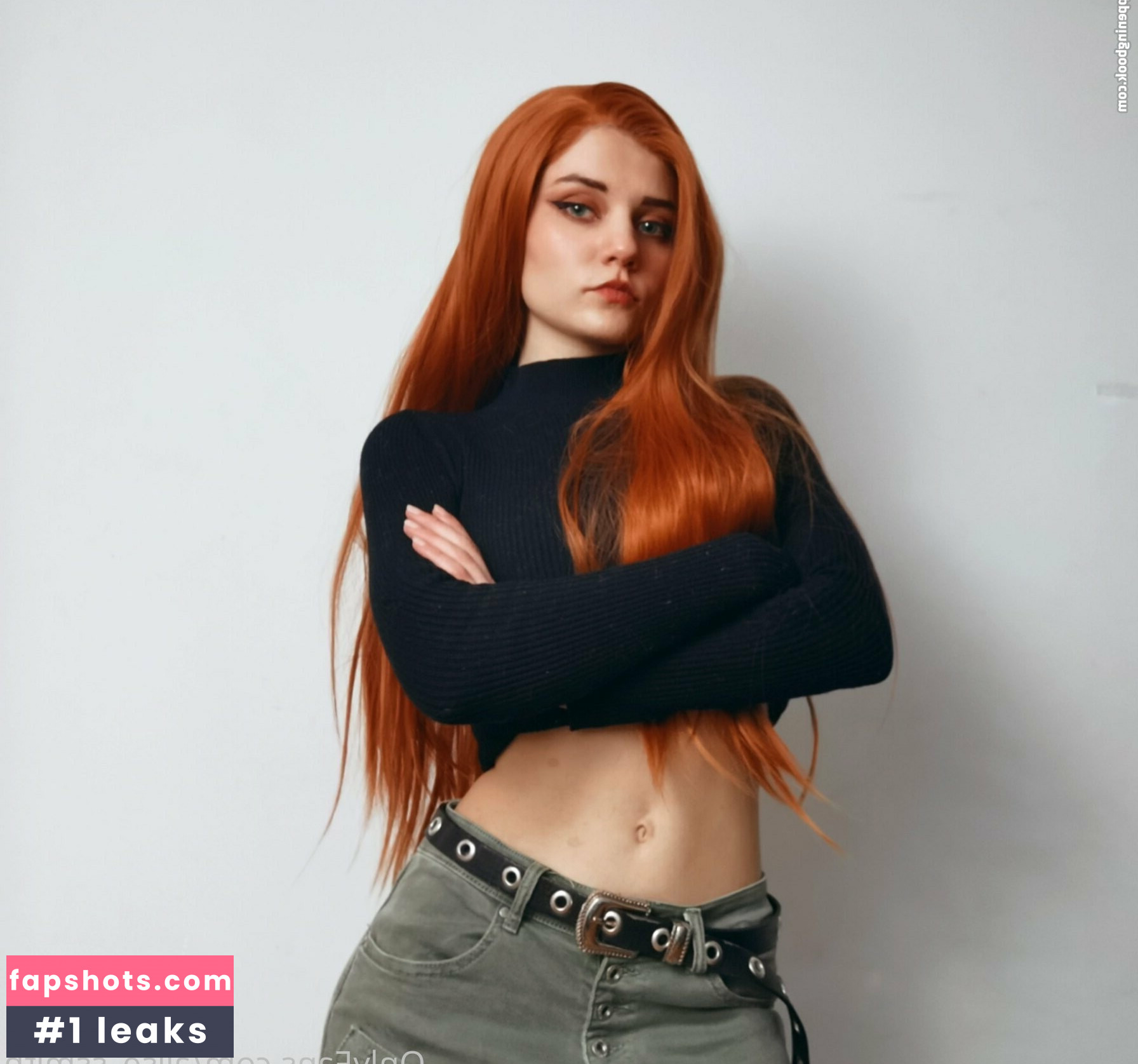 Alie Smith gallery photo #30