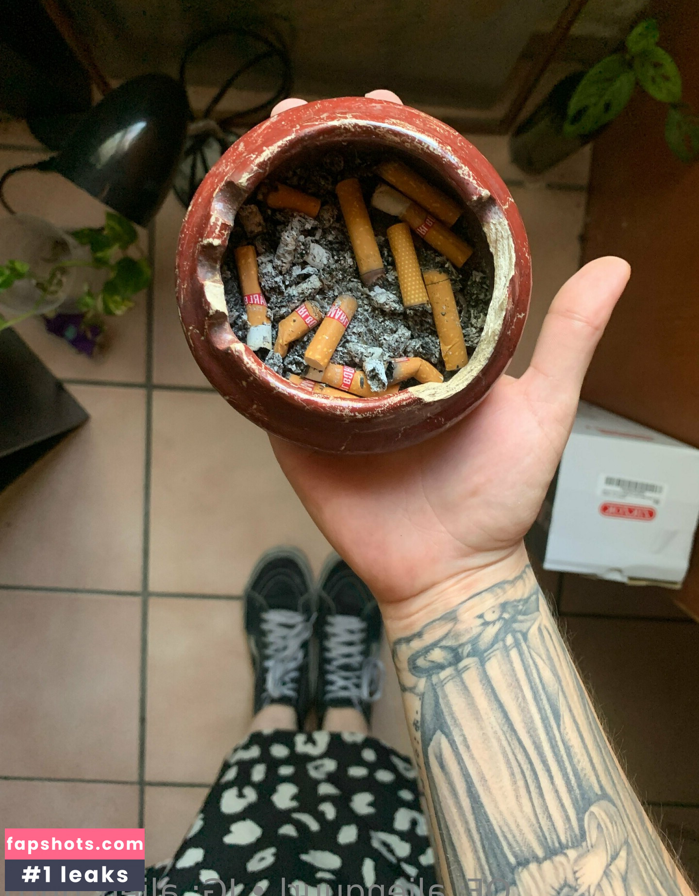 alienguurl gallery photo #3