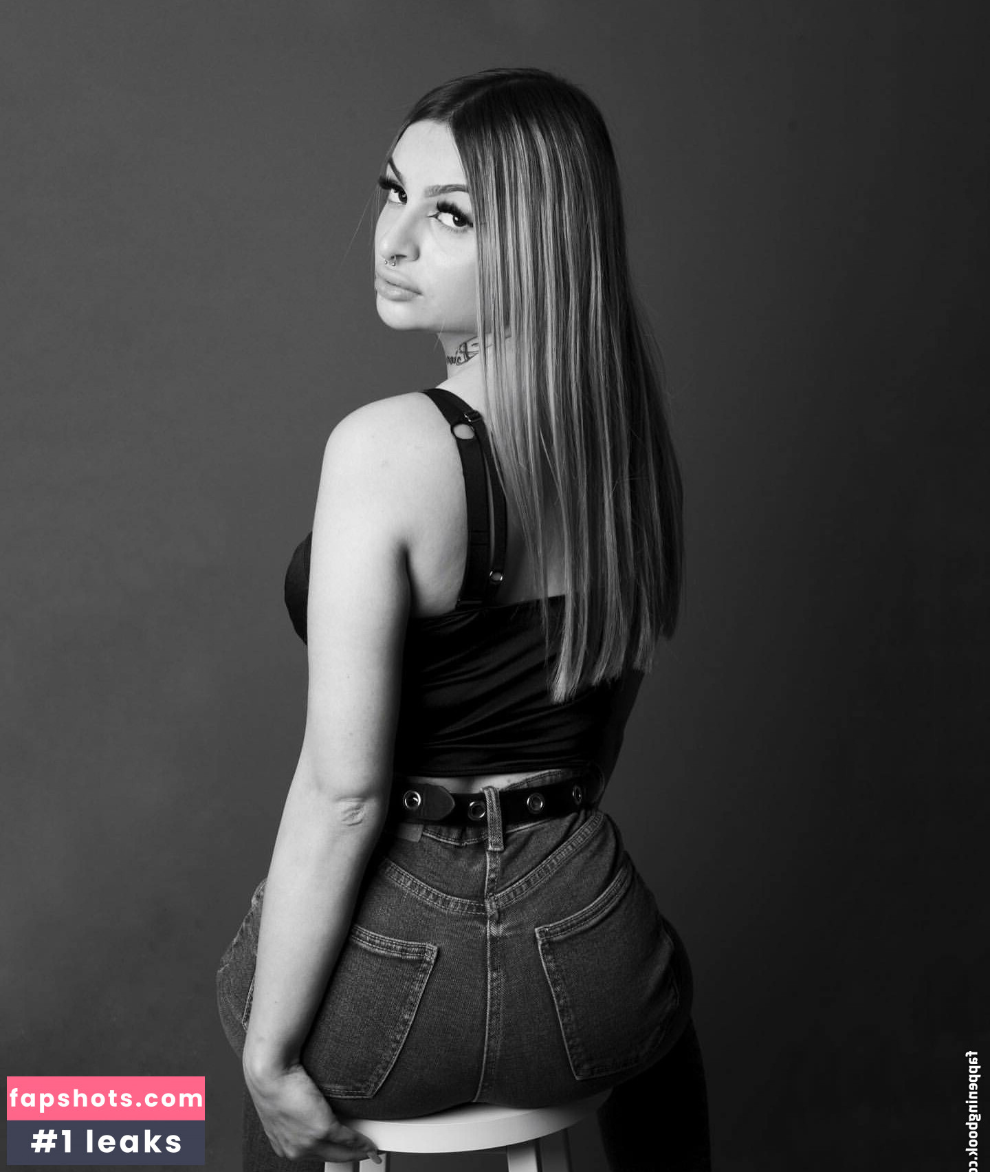 aliih.hx gallery photo #13