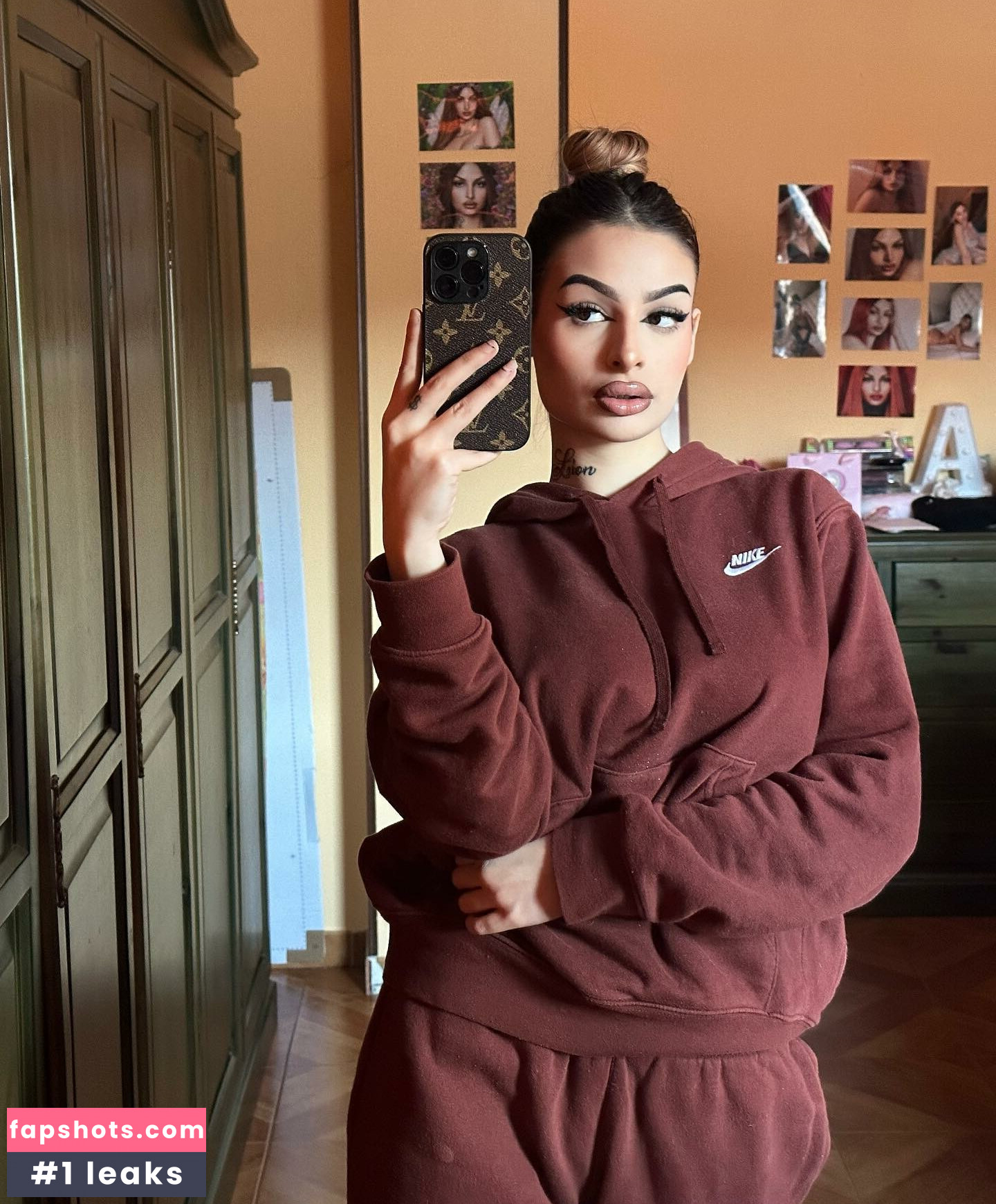 aliih.hx gallery photo #17