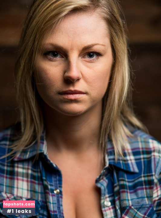 Alika Autran gallery photo #4