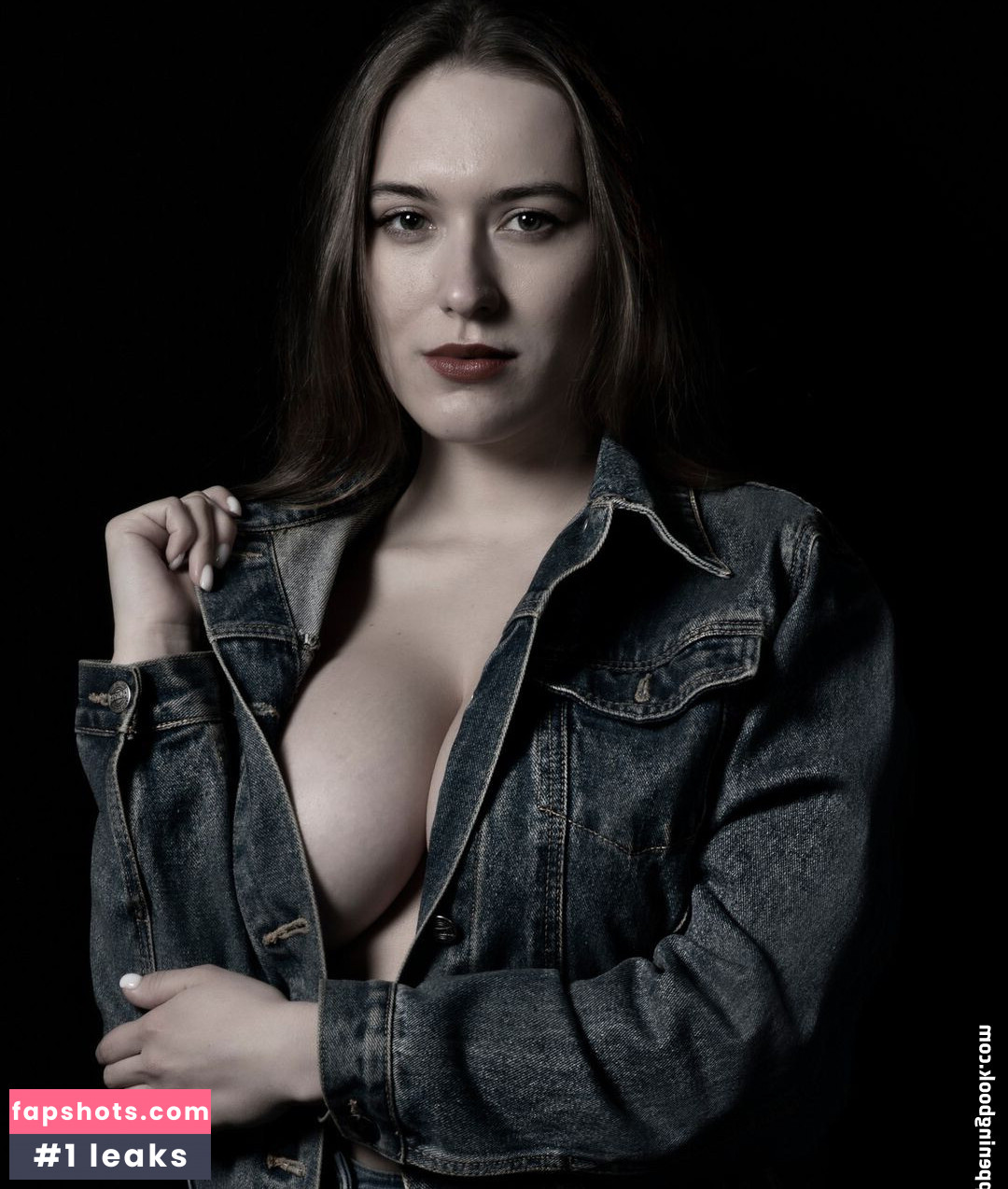 Alina Baranova gallery photo #24