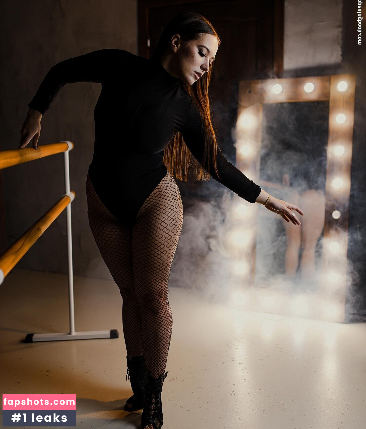 Alina Baranova gallery photo #30