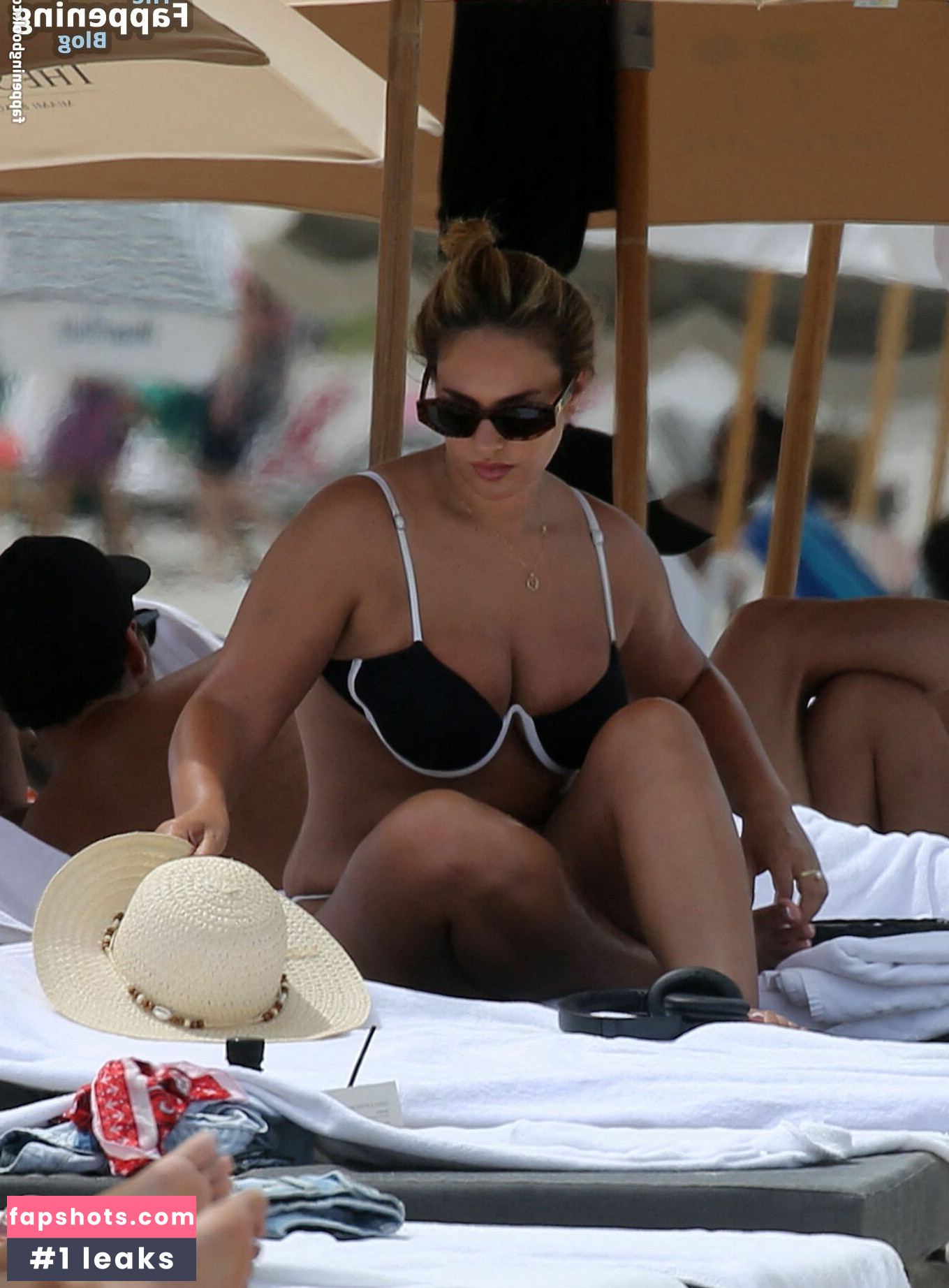 Alina Baraz gallery photo #21