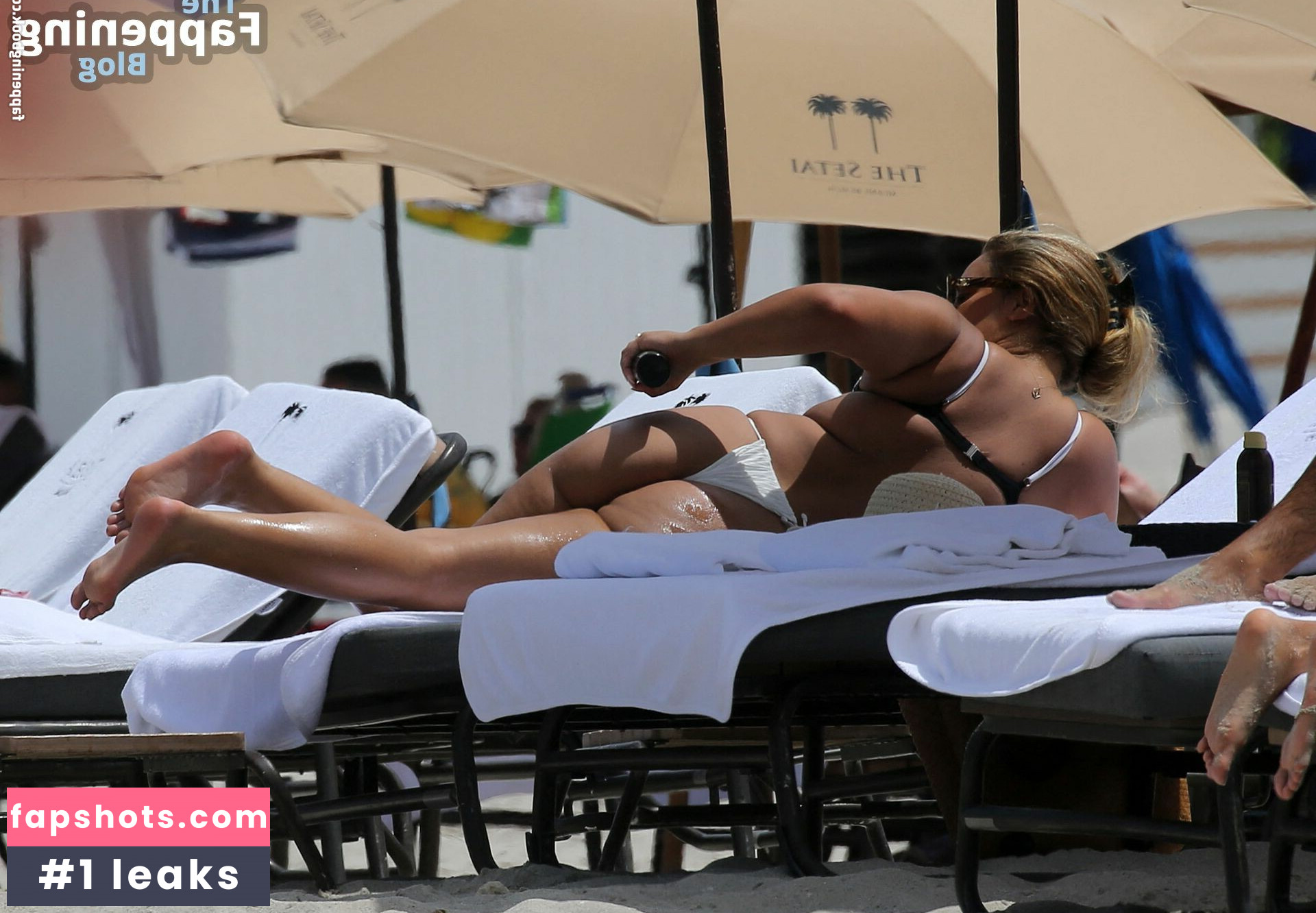 Alina Baraz gallery photo #5