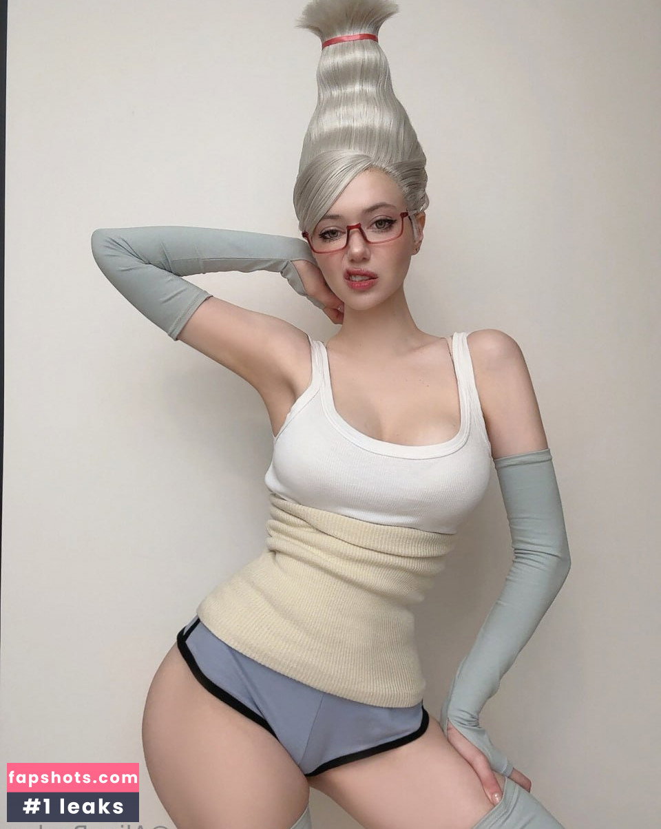 Alina Becker gallery photo #9252