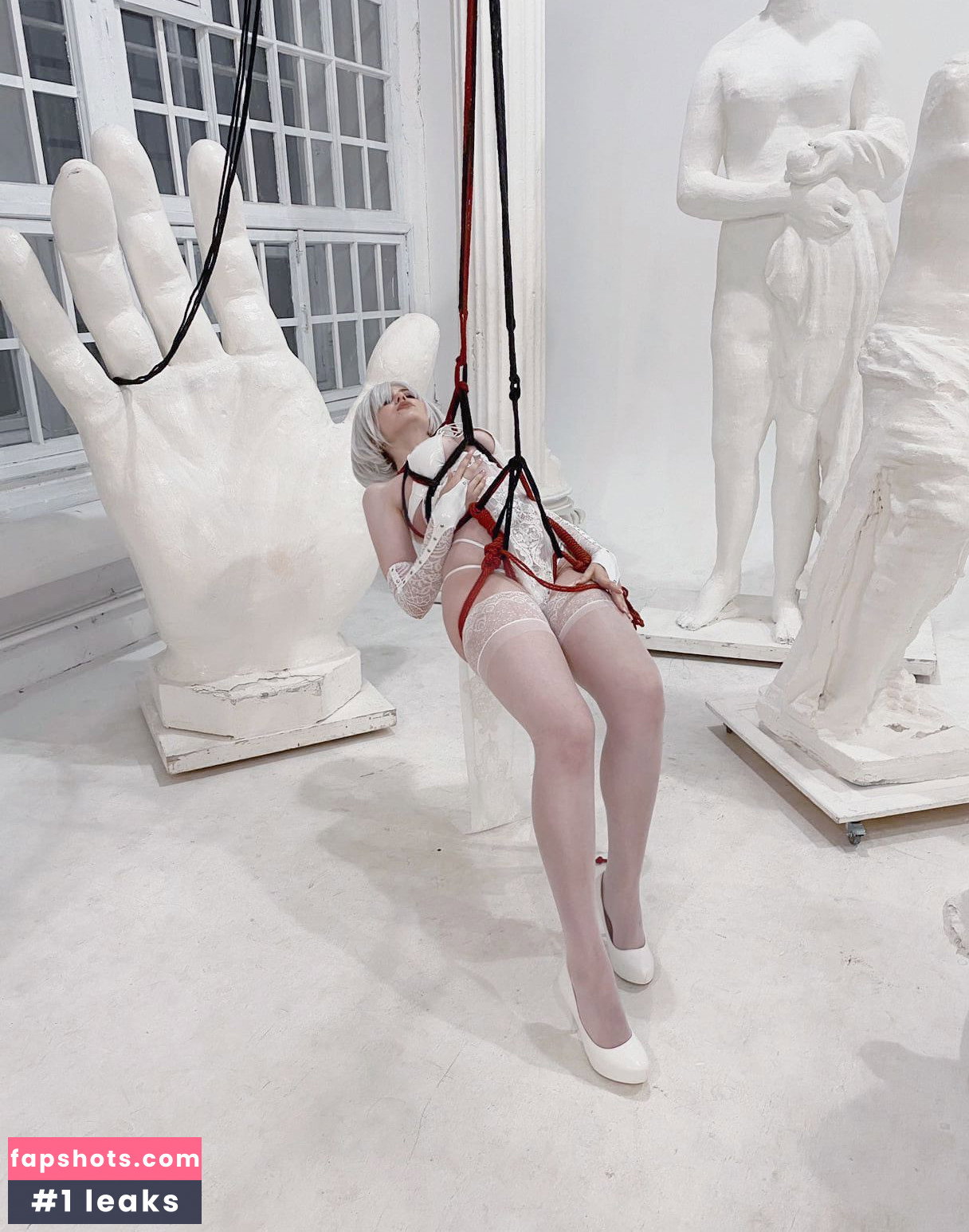 Alina Becker gallery photo #187