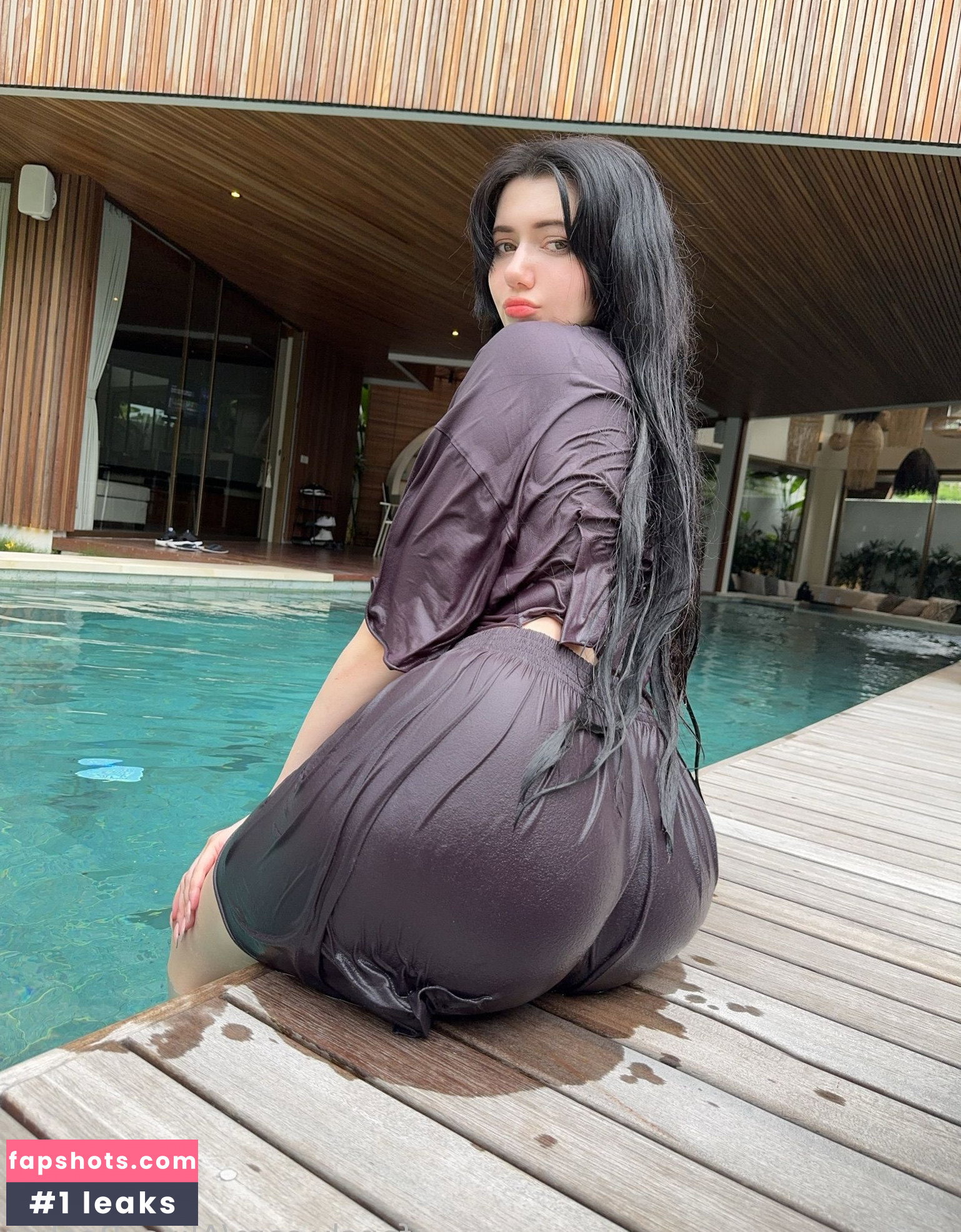 Alina Becker gallery photo #4931