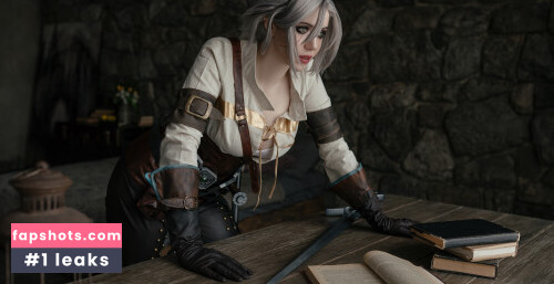 Alina Becker gallery photo #1220