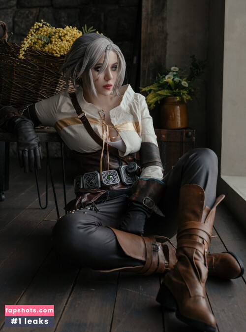 Alina Becker gallery photo #1222