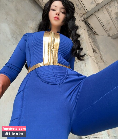 Alina Becker gallery photo #1287