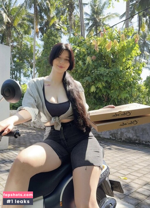 Alina Becker gallery photo #1735