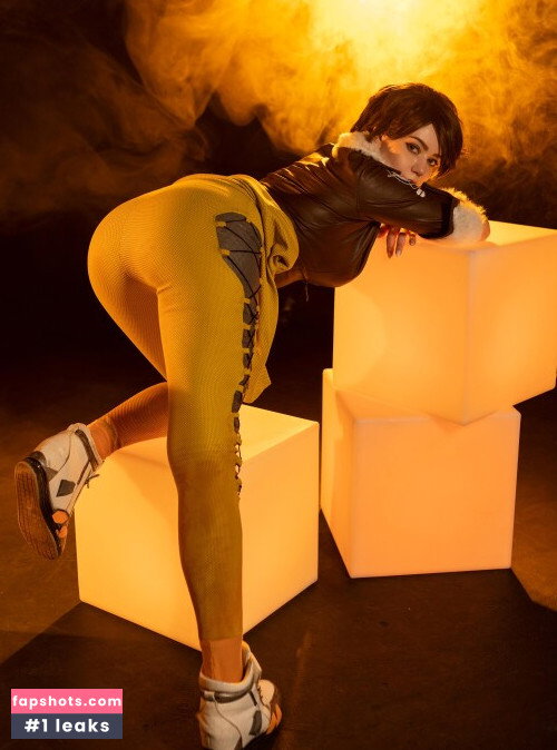 Alina Becker gallery photo #3838