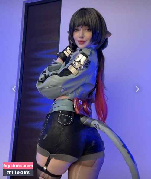 Alina Becker gallery photo #673