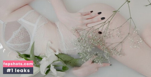 Alina Becker gallery photo #8110