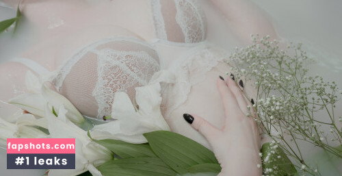 Alina Becker gallery photo #8112