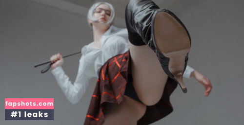 Alina Becker gallery photo #8579