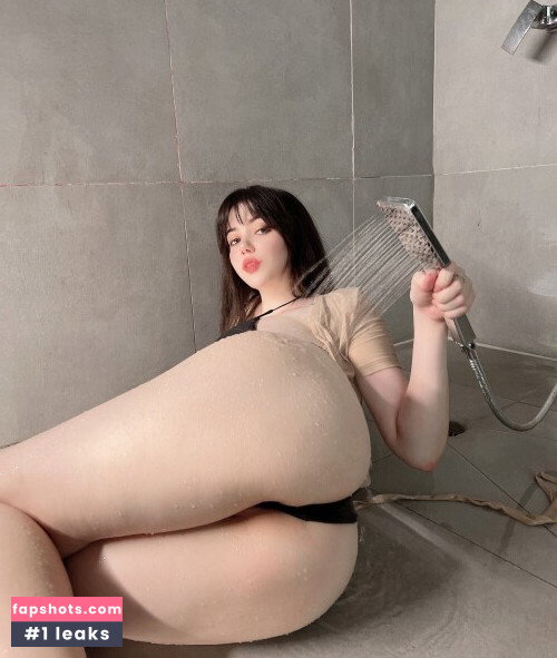 Alina Becker gallery photo #8906