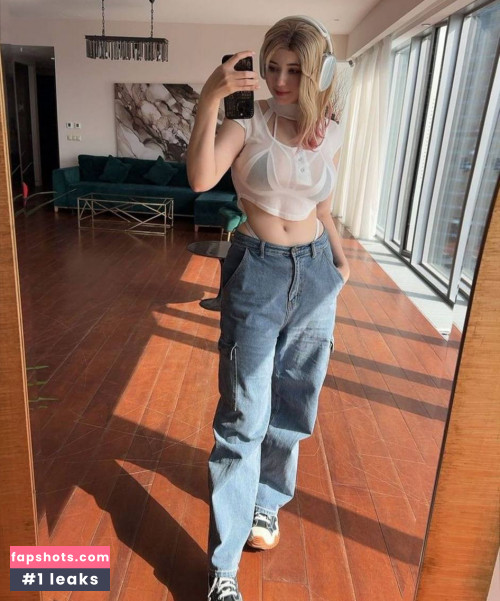 Alina Becker gallery photo #963