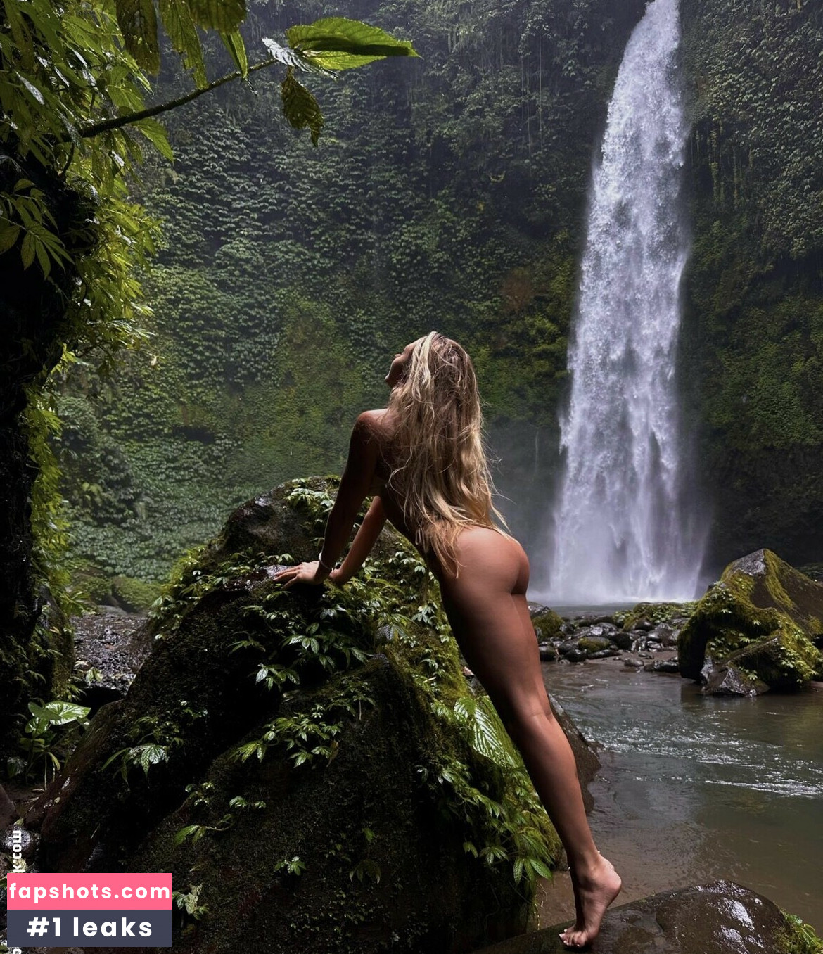 Alina Cherepanova gallery photo #30