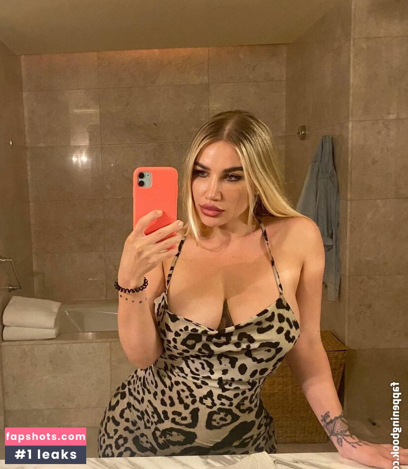 Alina Crijanovscaia gallery photo #5