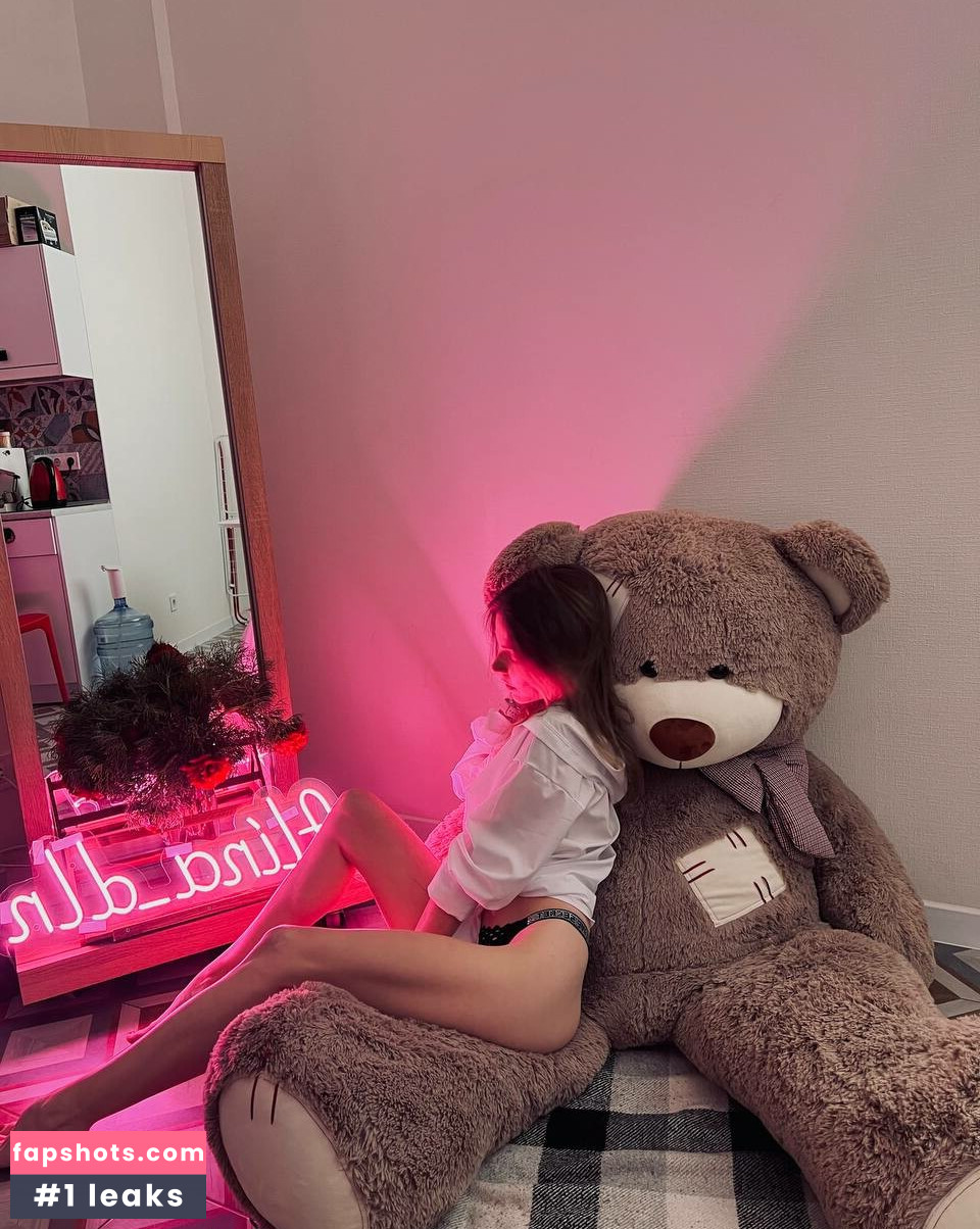 Alina_dln gallery photo #5