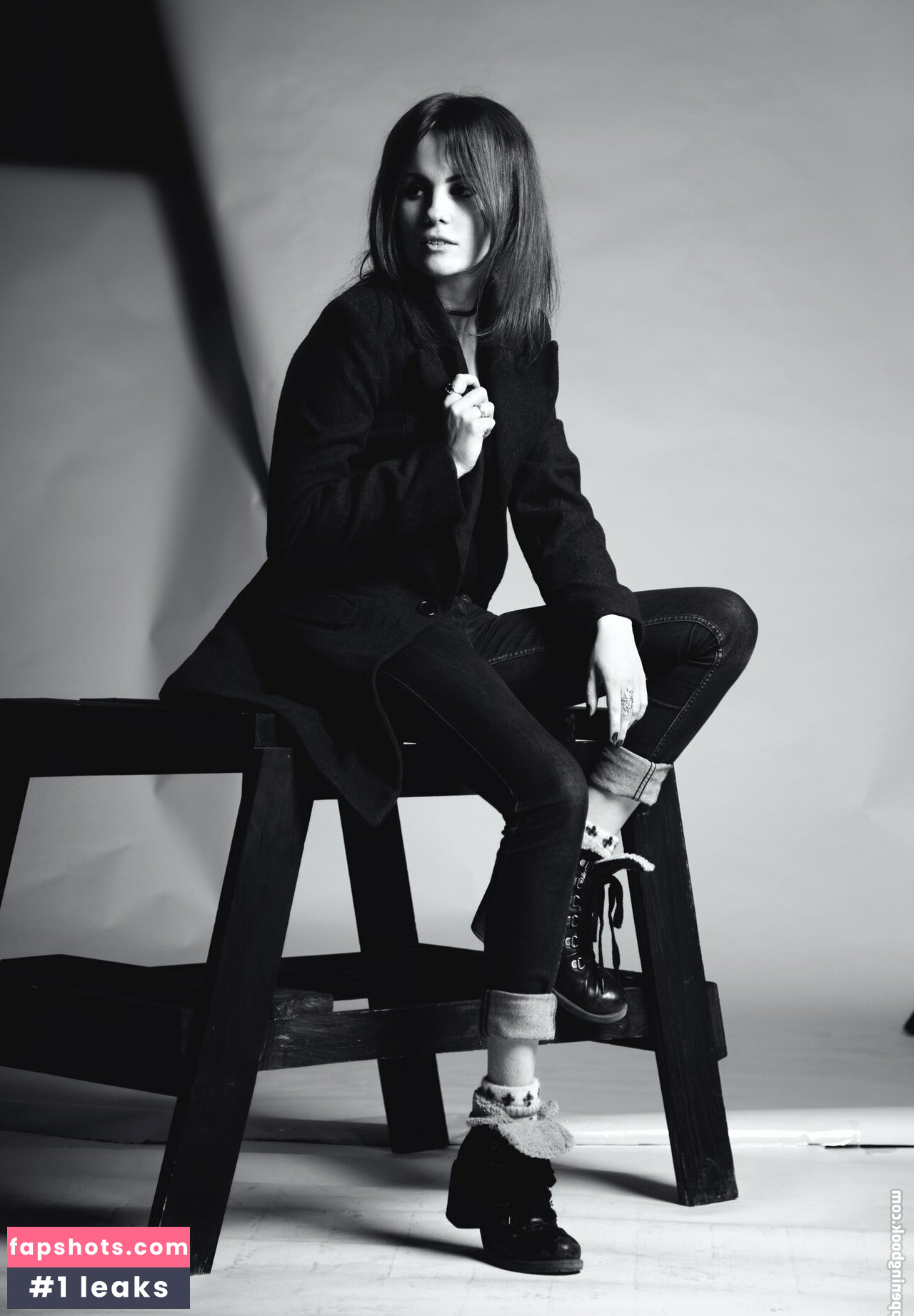 Alina Gingertail gallery photo #2