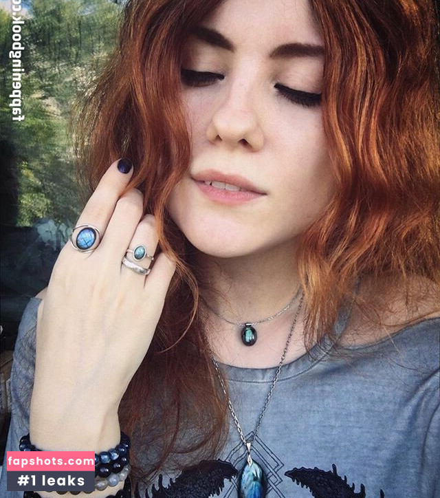 Alina Gingertail gallery photo #4