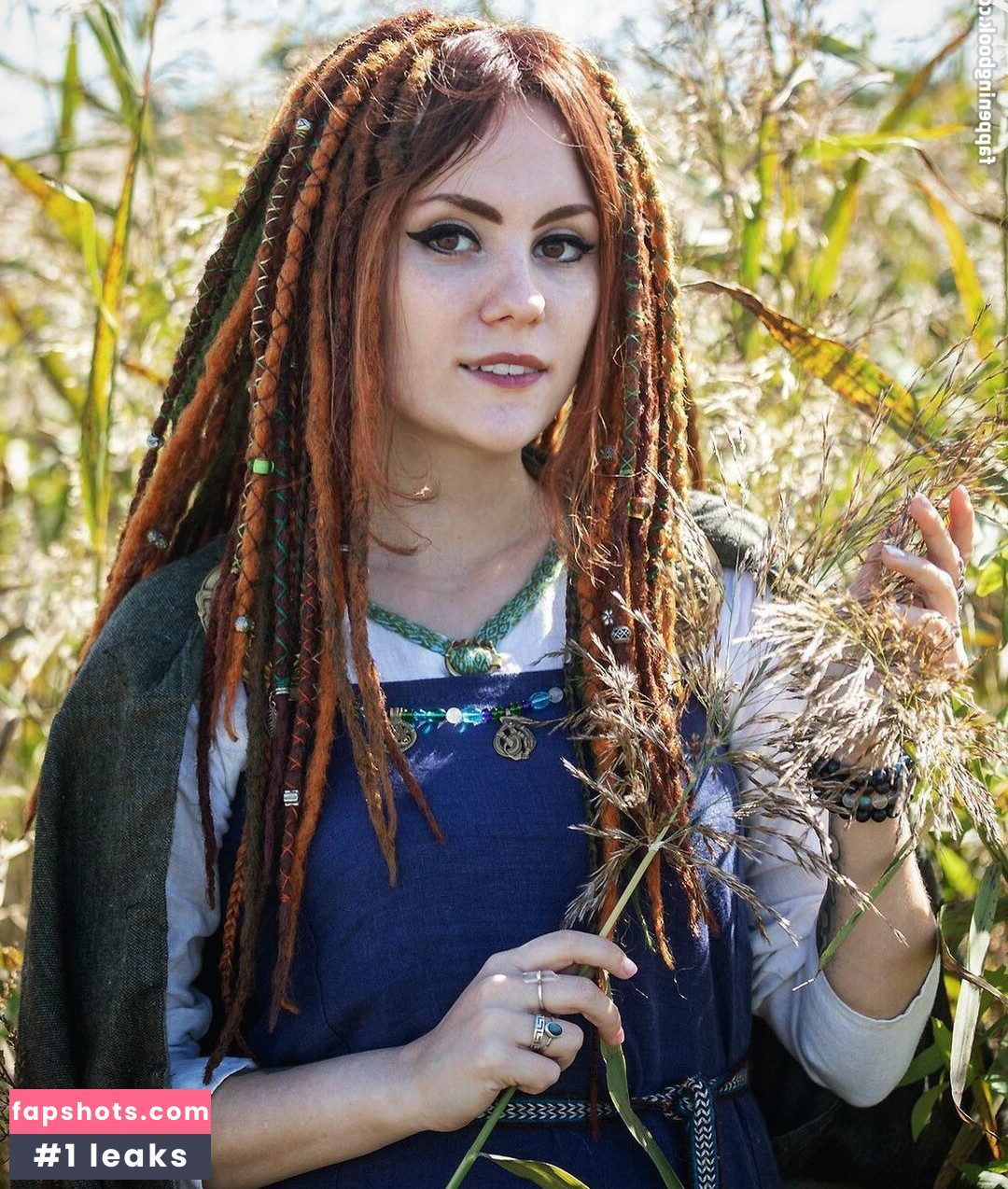 Alina Gingertail gallery photo #6