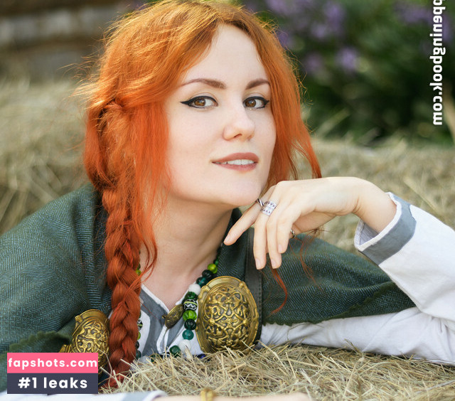 Alina Gingertail gallery photo #7