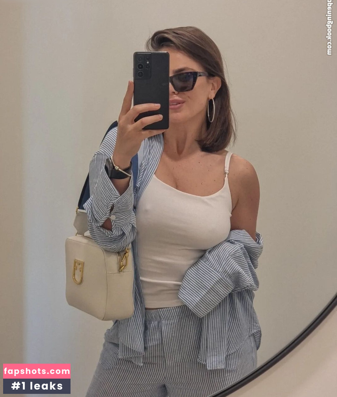 Alina Grozea gallery photo #6