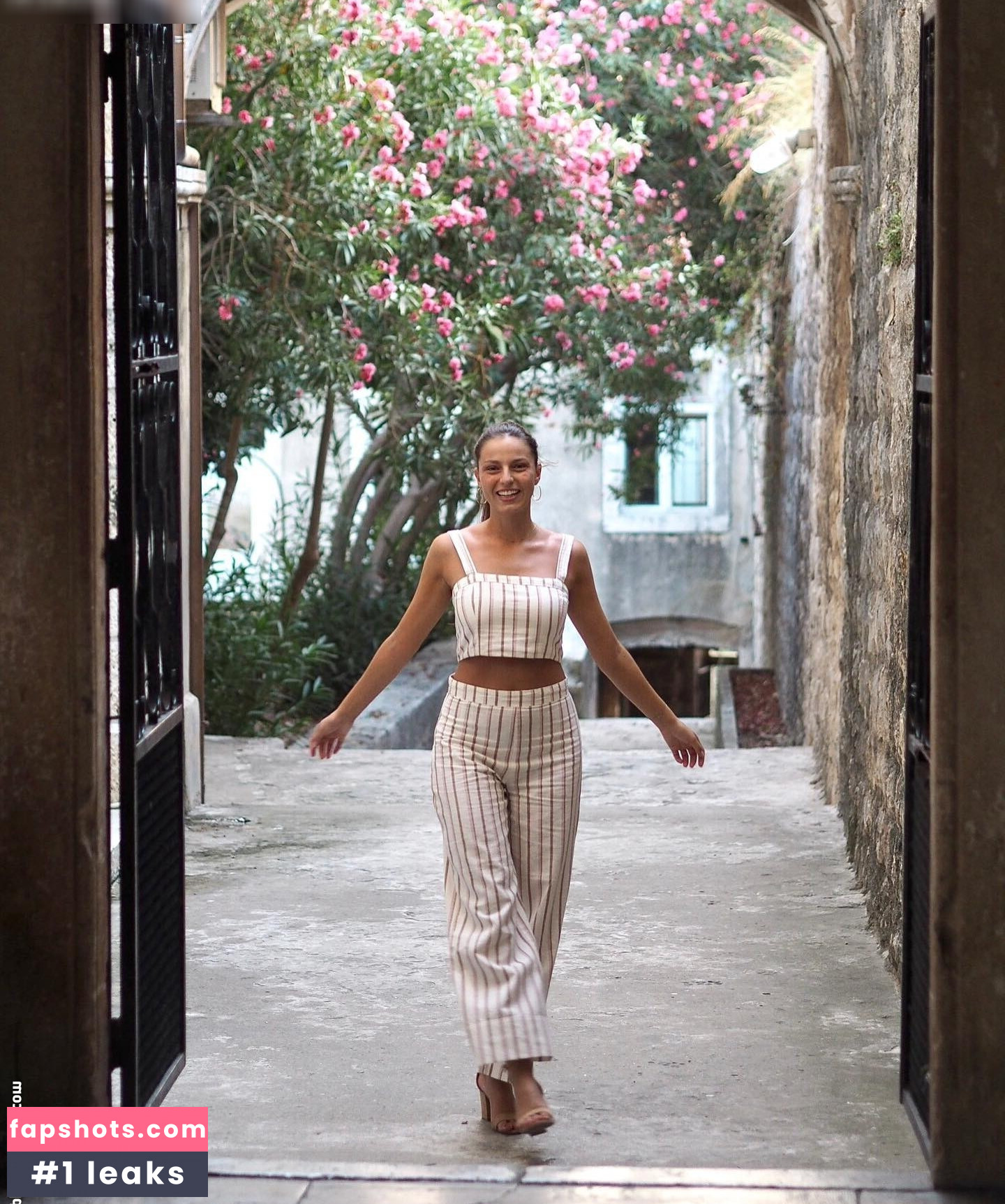 Alina Marzi gallery photo #25