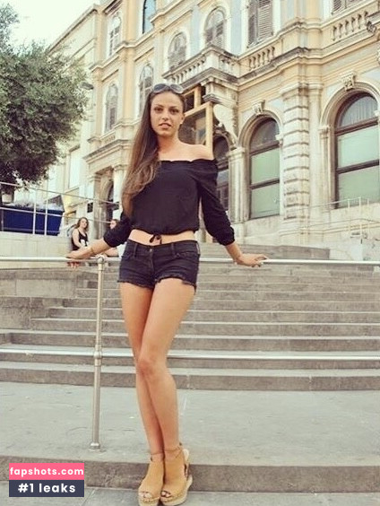 Alina Marzi gallery photo #42