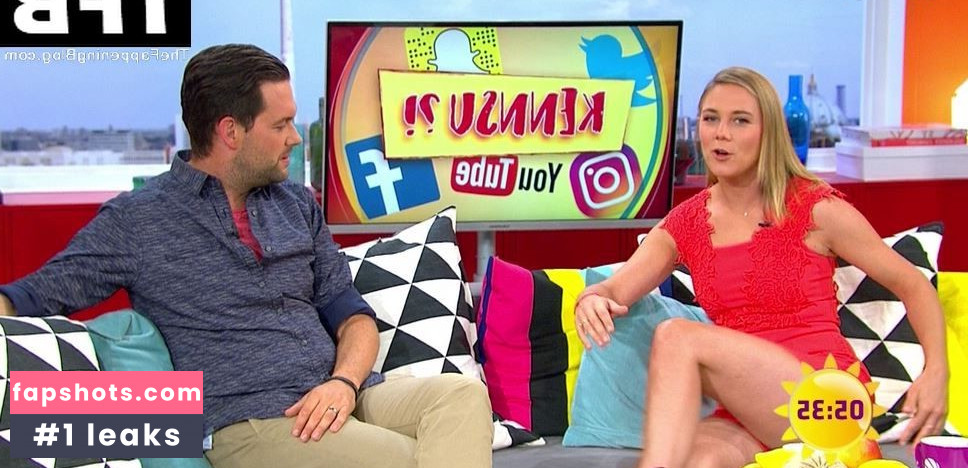 Alina Merkau gallery photo #42