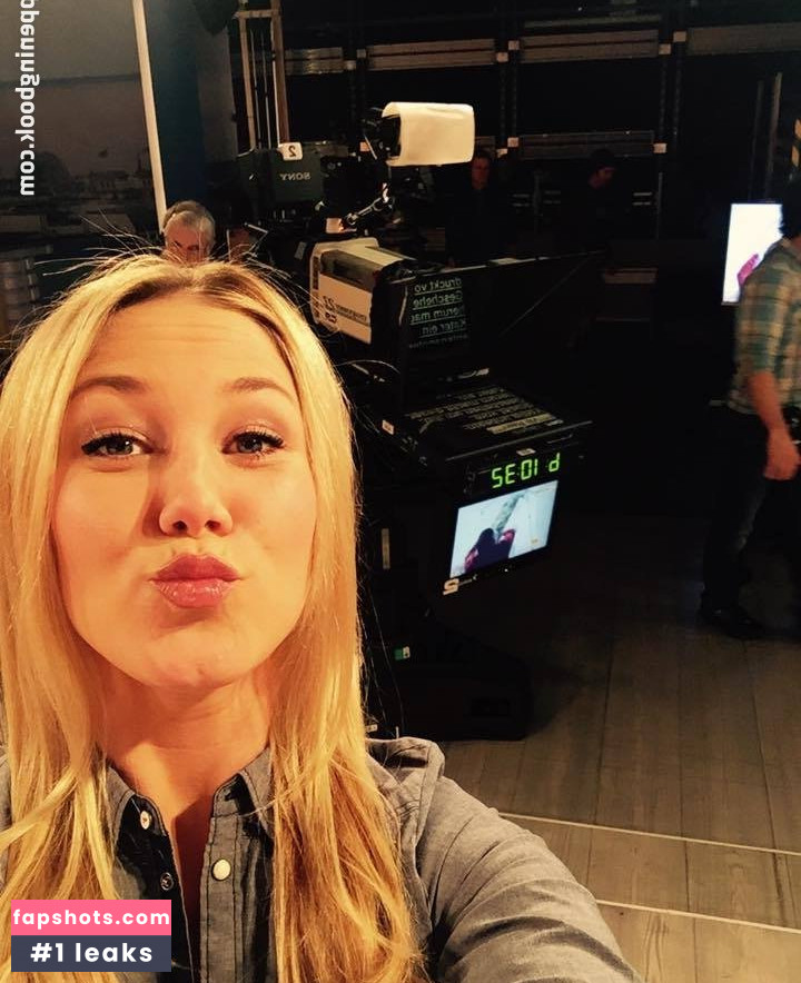 Alina Merkau gallery photo #51