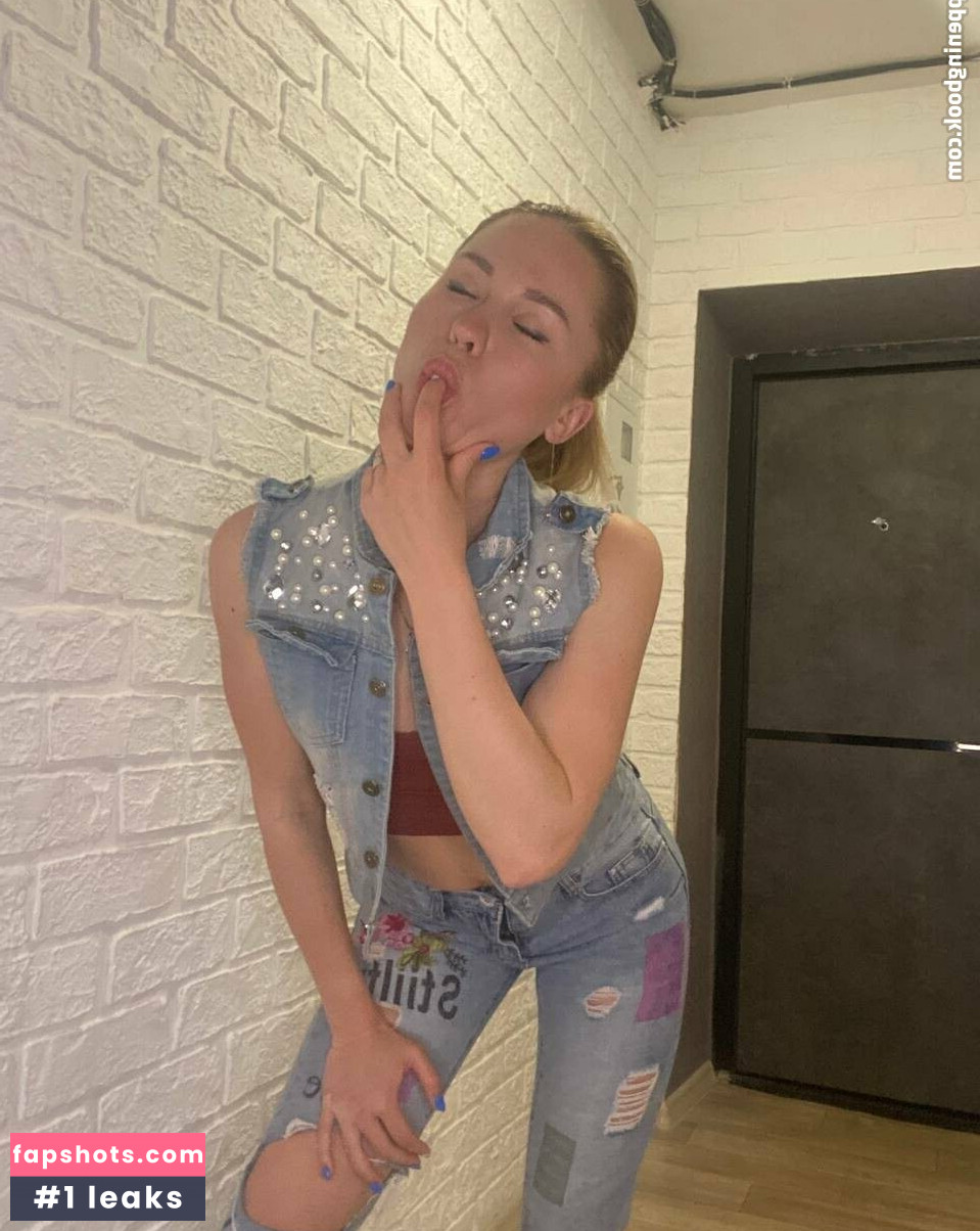 alina_my Filtración Desnuda OnlyFans Foto #12 - Fapshots