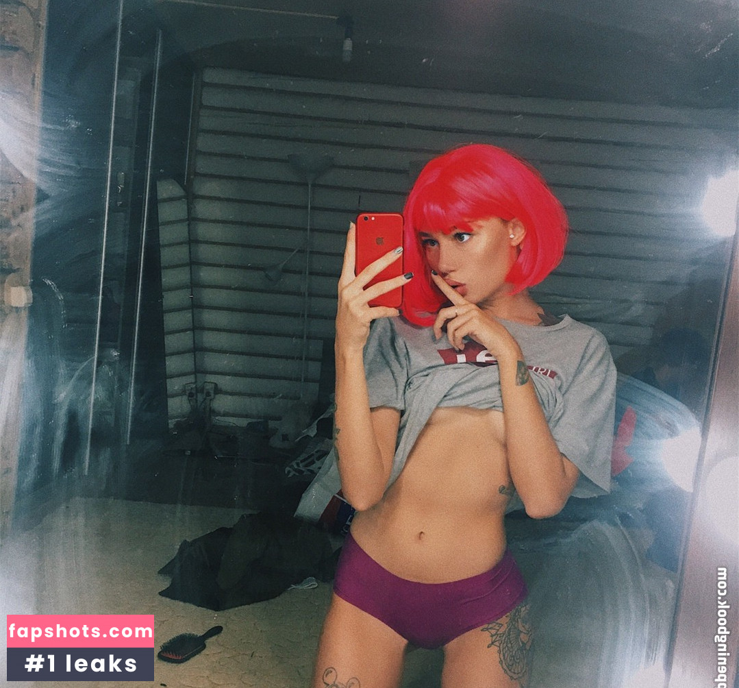 Alina Ostraya Nude Leaks OnlyFans Photos #4 - LeakJerk