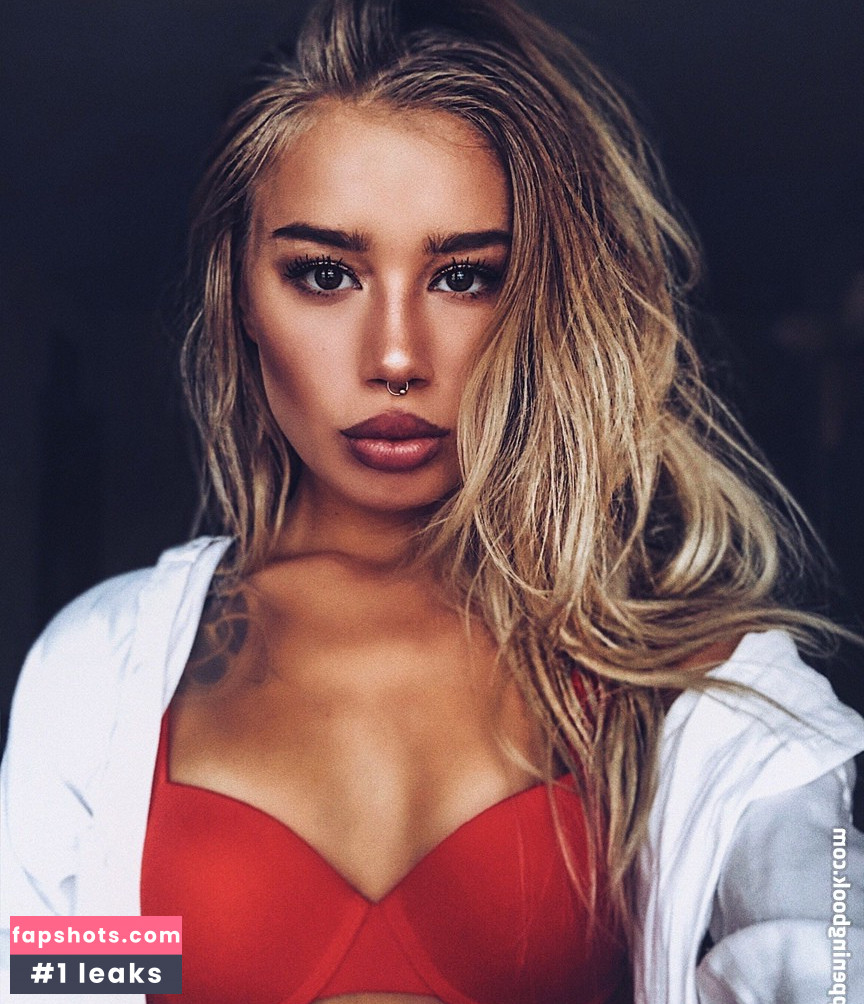 Alina Ostraya Nude Leaks OnlyFans Photos #5 - LeakJerk