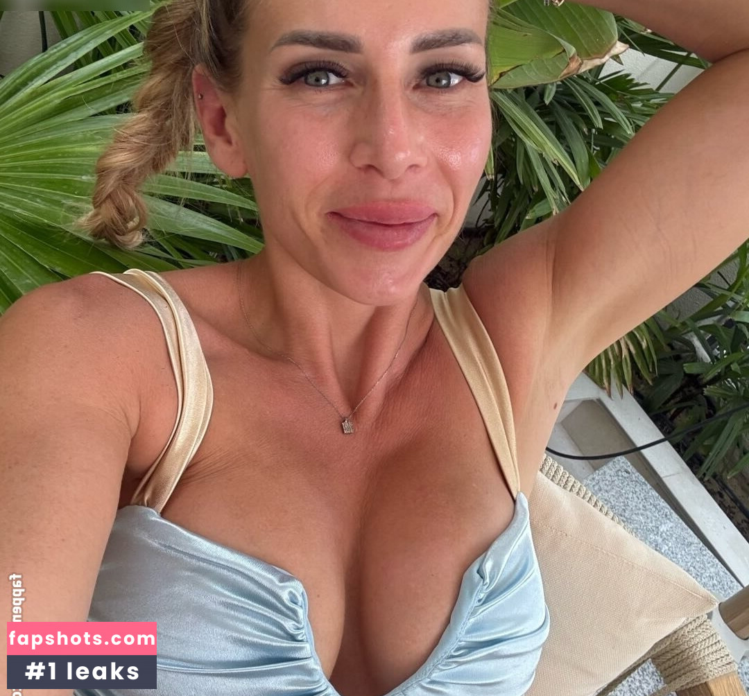 Alina Schulte im Hoff gallery photo #13