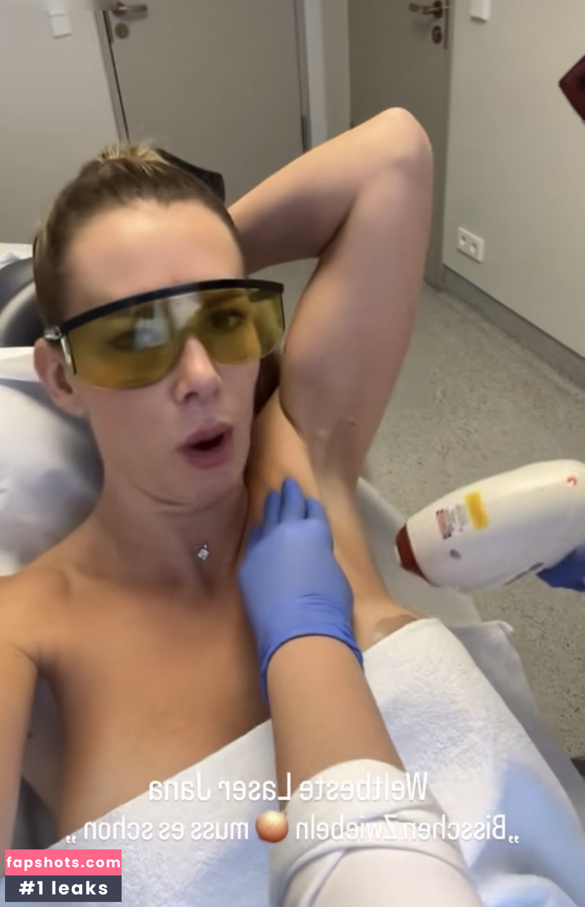 Alina Schulte im Hoff gallery photo #28