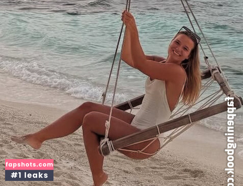 Alina Wachinger gallery photo #13